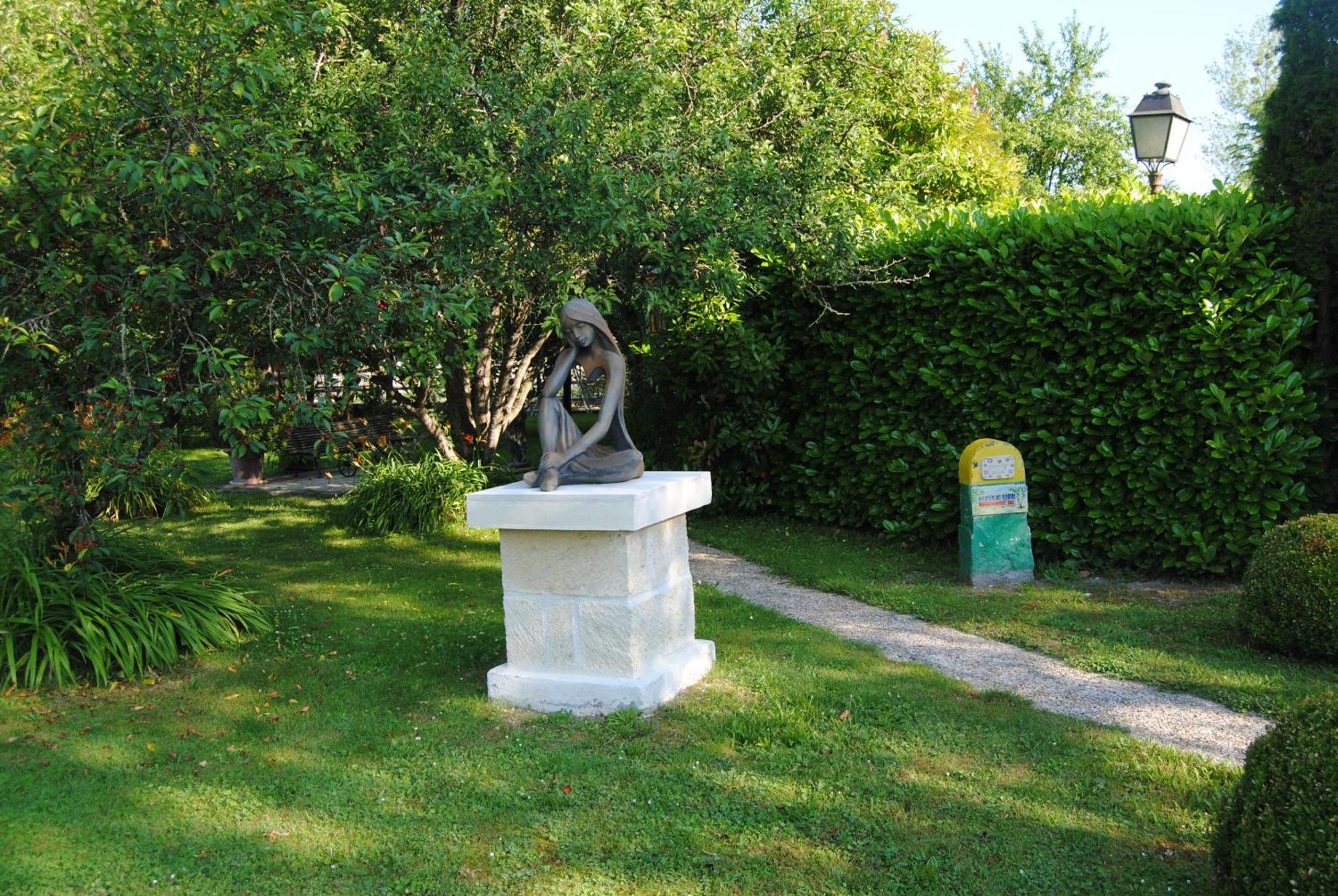 Les Insolites Du Grand Logis Marchais  Стая снимка